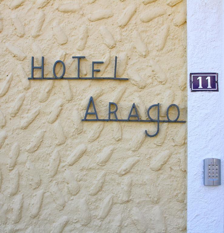 Hotel Arago แซร์แบ ภายนอก รูปภาพ